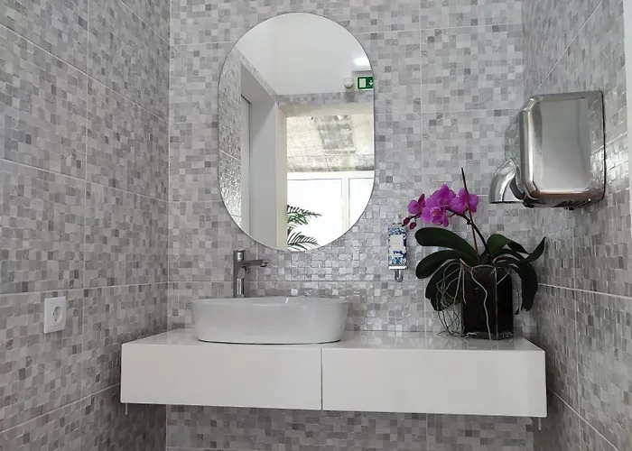 Nr - Local بيت ضيافة